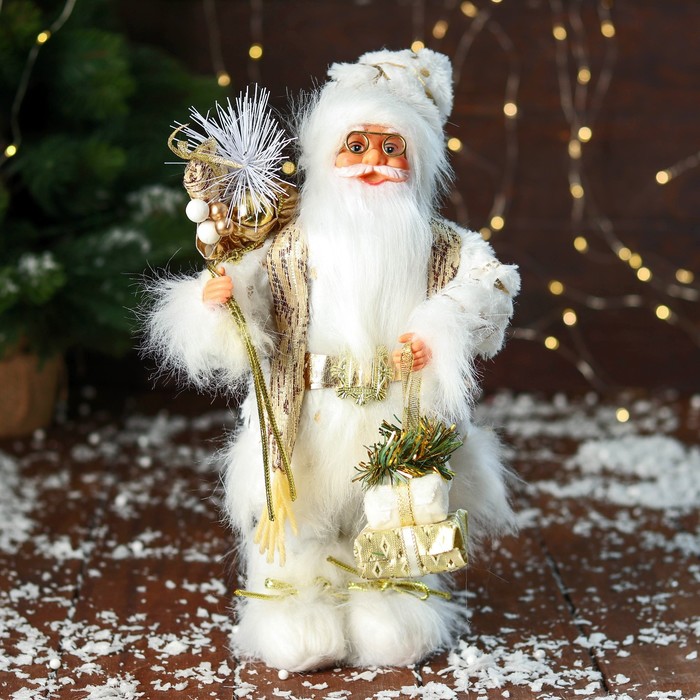 Дед Мороз &quot;С подарками и в ремешке&quot; 31 см, бело-золотой