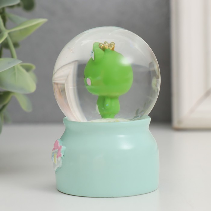 Сувенир полистоун водяной шар свет "Счастливая зверюшка" МИКС 4х4х6,7 см