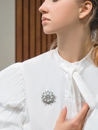 Брошь новогодняя «Снежинка жемчужная», белая в серебре - Фото 5