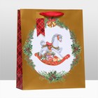 Пакет подарочный новогодний ламинированный «Новогодняя лошадка», люкс 26×32×12 см - Фото 3