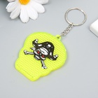 Брелок для ключей на кольце «Череп пирата», пластик, светоотражающий катафот, 5×5.5 см - Фото 3