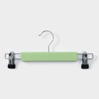 Вешалки для брюк и юбок LaDо́m Brillant, 28×12×2.3 см, 2 шт., деревянные, с зажимами, фисташковые - Фото 5