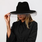 Шляпа с широкими полями, со стразами, р. 56 см, цвет чёрный - фото 22831538