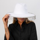Шляпа с широкими полями, со стразами, р. 56 см, цвет белый - фото 26490184