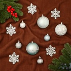 Ёлочные игрушки, набор 30 шт., «Торжество», d=7 и 3.5 см, снежинка-6.5 см, серебро/голубой - Фото 2