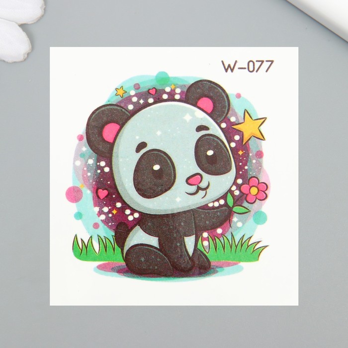 Татуировка на тело цветная "Малыш панды с цветочком" 6х6 см - Фото 1