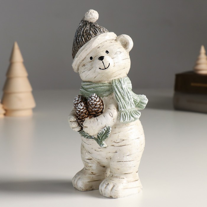 Фигурка полистоун «Медвежонок в шапке и шарфе с охапкой шишек», 7.5×9.5×18.5 см - Фото 1