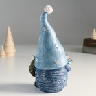 Сувенир полистоун "Дед Мороз в колпаке со звёздами, с веночком и птичкой" 10х8,5х21 см - фото 22705773