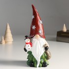 Сувенир полистоун "Дед Мороз в колпаке со снежинками, с мешком и снеговиком" 10х8х23 см - фото 319959452