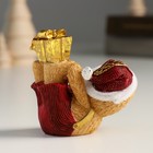 Сувенир полистоун "Мишка в новогоднем колпаке с подарками, упражение берёзка" 7х4х7,5 см - Фото 3