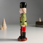 Сувенир керамика "Усатый щелкунчик в зелёно-красном камзоле с ружьём" 25х8х6,5 см - Фото 4