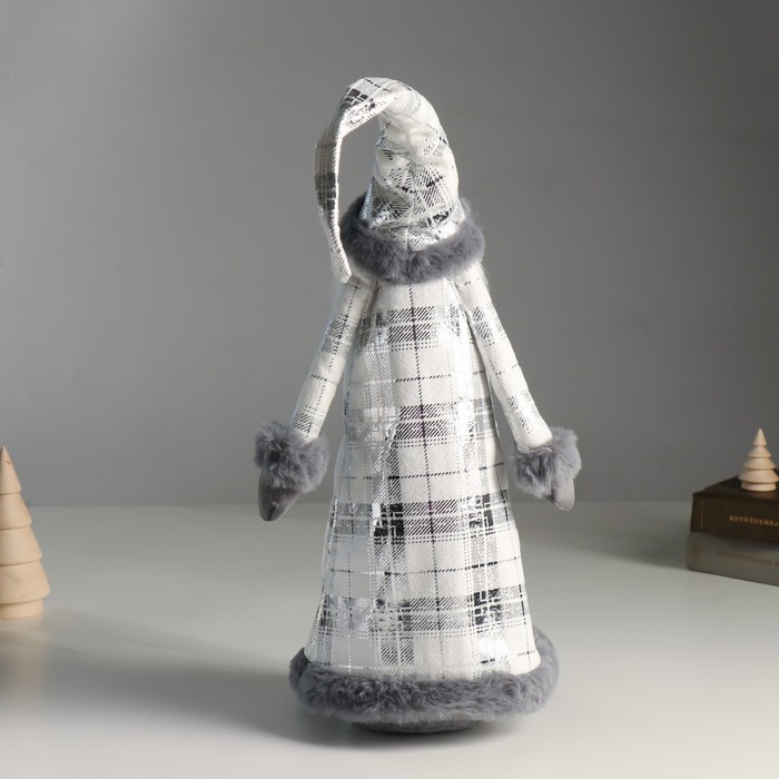 Кукла интерьерная "Дед Мороз в сером кафтане в клетку" с серебром 16х13х60 см - фото 1907815248
