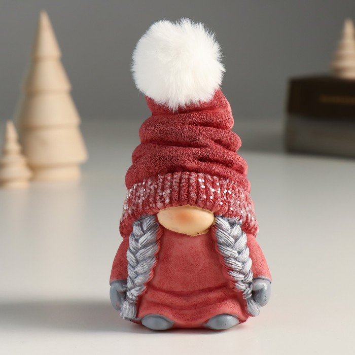 Сувенир полистоун "Бабуля" красно-зелёный 7х6,5х12 см - Фото 1