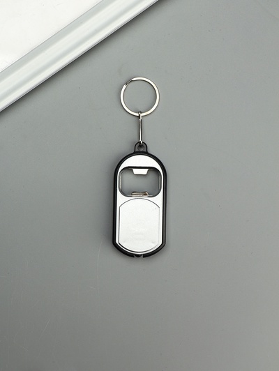 Фонарик брелок для ключей на кольце с открывашкой, от AG3