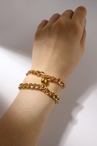 Браслеты парные цепочки «Неразлучники» на магните, сердце на крупных звеньях, цвет золото - Фото 2