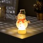 Световая картинка на подставке «Снеговик» 11 см, батарейки, свечение тёплое белое - фото 9207862