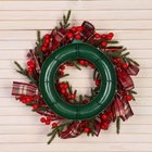 Венок новогодний d=30 см «Зимнее волшебство. Уютная сказка», с лентами и ягодами - Фото 4