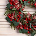 Венок новогодний d=35 см «Зимнее волшебство. Уютная сказка», с лентами, листьями и ягодами - Фото 3
