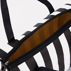 Сумка спортивная на молнии, 2 наружных кармана, длинный ремень, цвет чёрный/белый - Фото 3