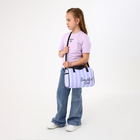 Сумка детская спортивная на молнии для девочки, 2 наружных кармана, длинный ремень, цвет сиреневый/белый - Фото 8