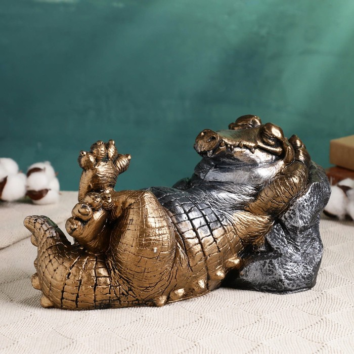Копилка "Крокодил у камня" бронза с серебром, 16х29см - Фото 1
