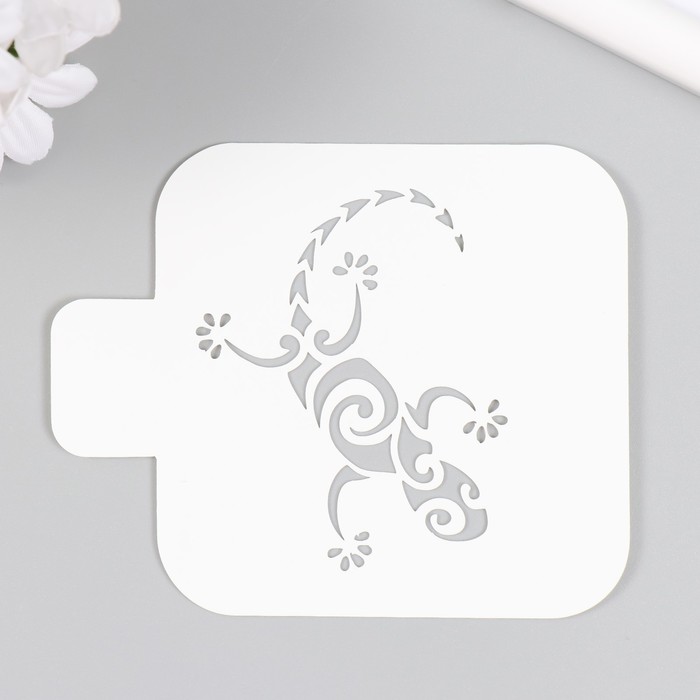 Трафарет пластиковый Ящерица 9х9 см