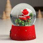 Сувенир полистоун водяной шар "Дед Мороз верхом на ёлке" 7х8х9 см - Фото 3