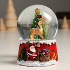 Снежный шар новогодний стеклянный «Олень у нарядной ёлочки», полистоун, 7×8×9 см - Фото 3