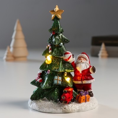 Сувенир полистоун свет "Дед Мороз у нарядной ёлочки" 11х9,5х14,5 см