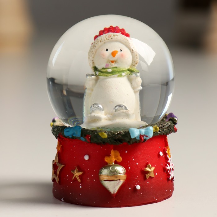 Сувенир полистоун водяной шар "Снеговичок в красном колпаке" 4,5х4,5х6,5 см - Фото 1