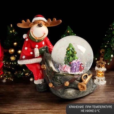 Снежный шар новогодний стеклянный «Лосик с мешком подарков», 10.5×6×8.5 см