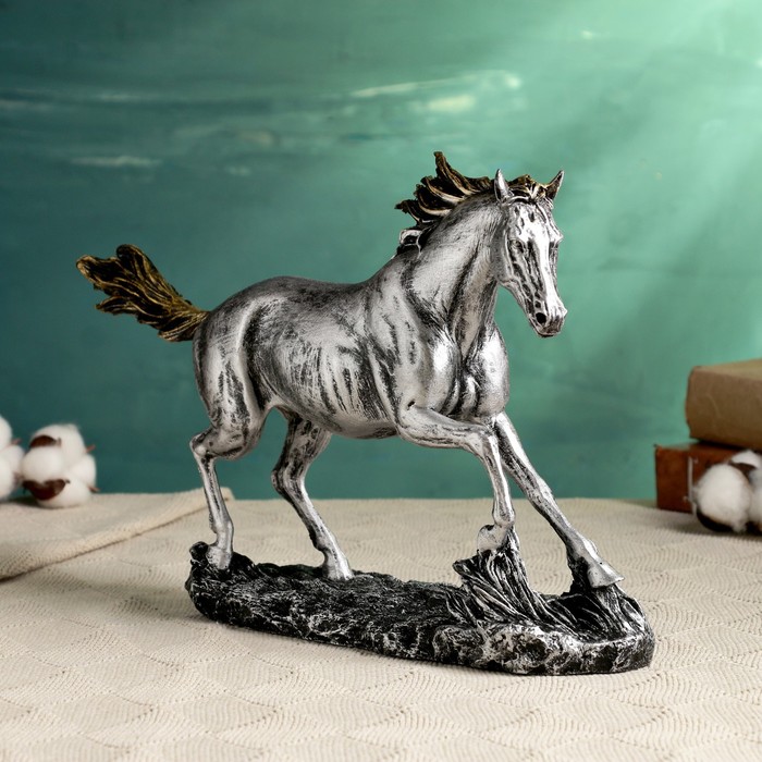 Фигура "Бегущий конь" серебро, 34х22см