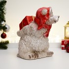 Фигура "Белый мишка в красной шапке с подарком" 28х26см - фото 7354254