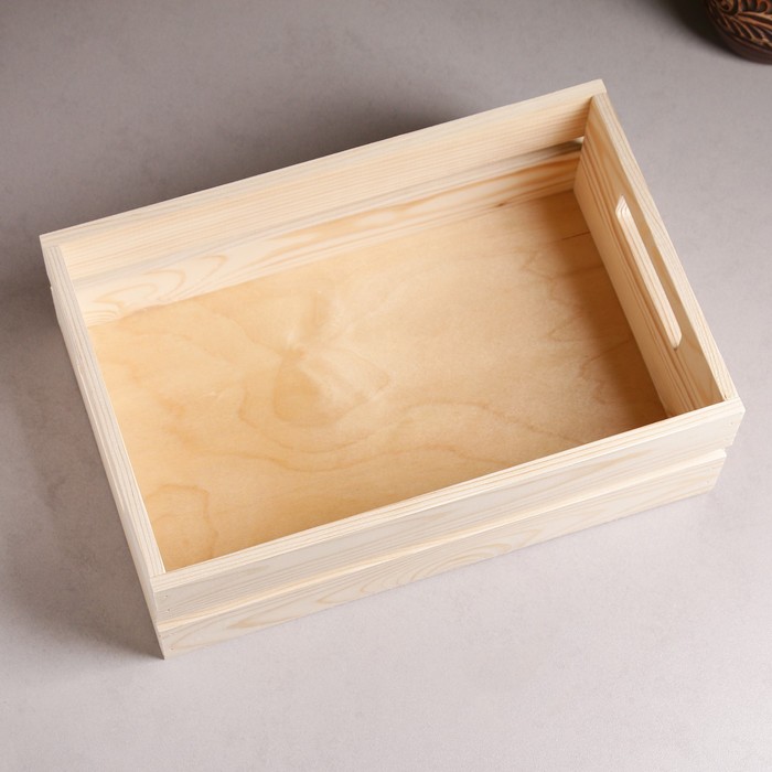 Ящик для белья из дерева