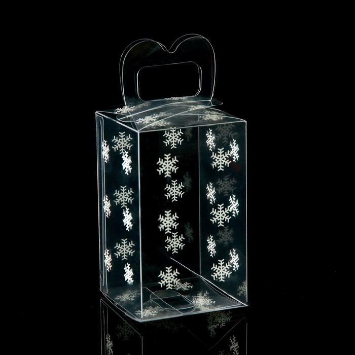 Коробка подарочная новогодняя складная ПВХ «Снежинки» 6×6×10 см - Фото 1
