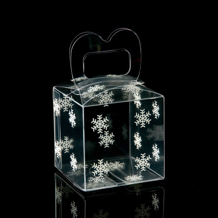 Коробка подарочная новогодняя складная ПВХ «Снежинки» 5×5×5 см - Фото 1