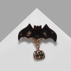 Брошь «Летучая мышь» крылатая с тыквой, цвет чёрный в золоте - фото 7337006