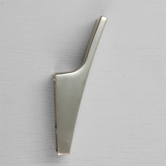 Крючок мебельный однорожковый CAPPIO KC114, цвет сатиновый никель