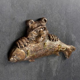 Вешалка "Медведь с рыбой" бронза, 22х44см