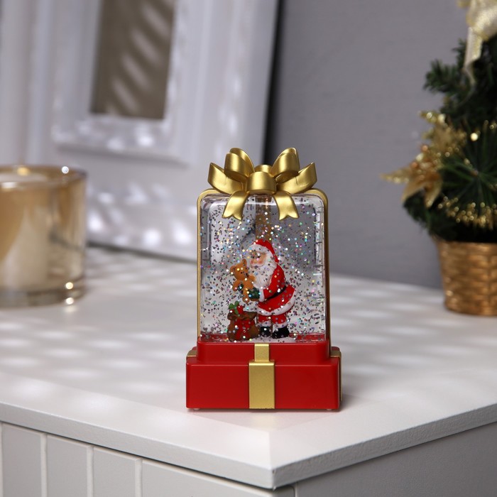 Светодиодная фигура «Дед Мороз с подарком» 7.5 × 12.5 × 4.9 см, пластик, батарейки АААх2 (не в комплекте), свечение тёплое белое - фото 1907827762