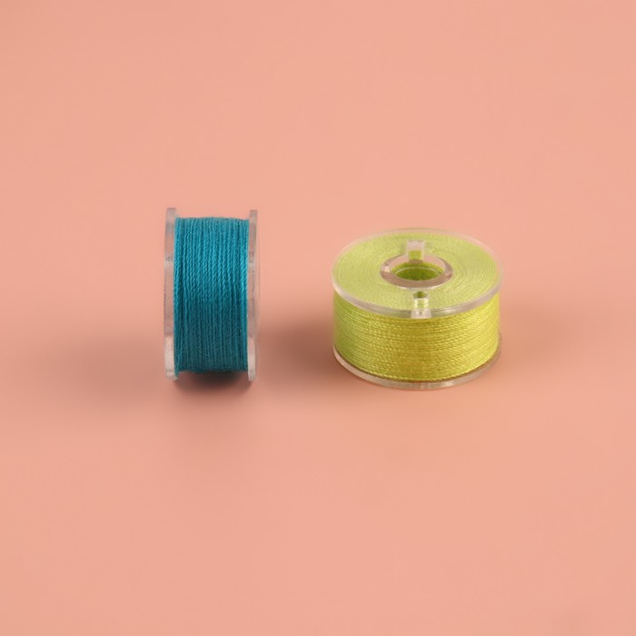 Набор шпулек с нитками, в органайзере, d = 20 мм, 10 шт, цвет зелёный спектр
