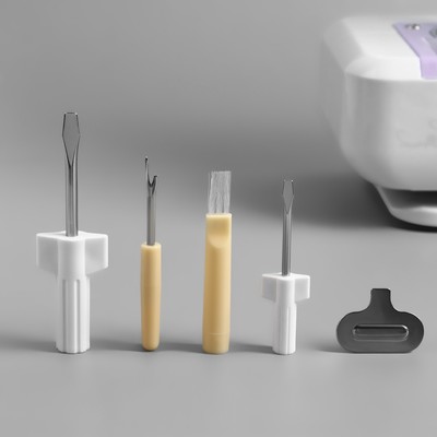 Сервисный набор для швейных машин, 5 предметов: отвёртка, 2 шт., металлический ключ, вспарыватель, щётка