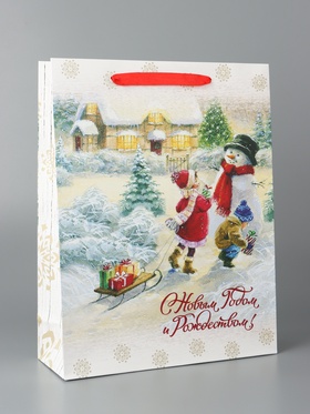 Пакет подарочный новогодний ламинированный вертикальный «С Новым годом и Рождеством», 33×42×10 см