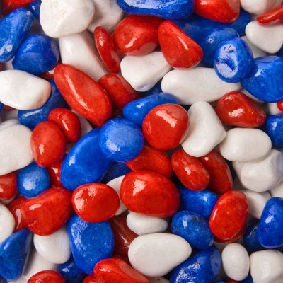 Грунт для аквариума DECOR DE «Галька цветная», фр. 8-12 мм, белый-синий-красный, 800 г