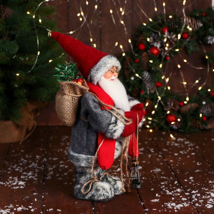 Дед Мороз "В длиной шубе, с фонариком" 28 см, красный - фото 1909304163