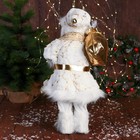 Дед Мороз "С подарками и в ремешке" 50 см, бело-золотой - Фото 3