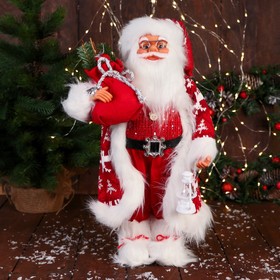 Дед Мороз "С фонариком и охапкой подарков" 50 см, красный