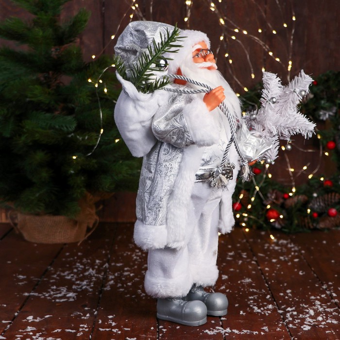 Дед Мороз "С ёлочкой с шариками и подарками" 50 см, серебро - фото 1909304191