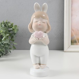 Сувенир керамика 'Малышка с ушками зайчика, с сердечком' 7,5х8х24 см