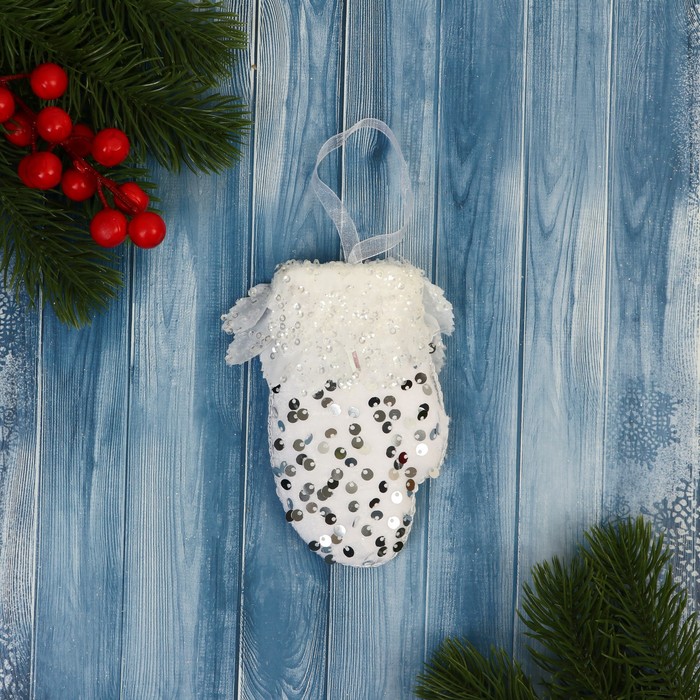 Ёлочная игрушка «Рукавица элит» 7×12 см, белый - Фото 1